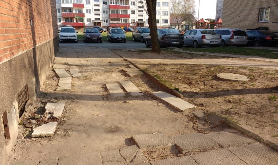 Bendrojo naudojimo takų prie daugiabučių remontui 50 proc. lėšų turi skirti daugiabučio gyventojai