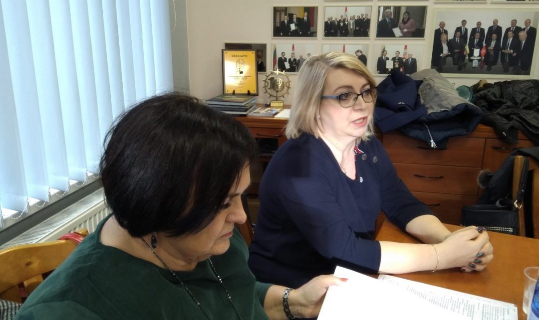 Darni šeima ir laimingas vaikas – visuomenės siekiamybė